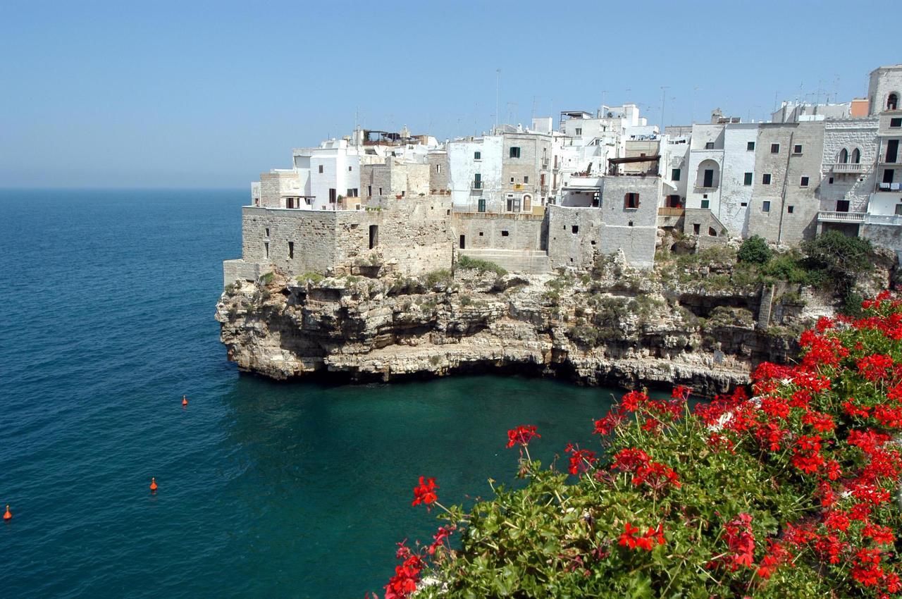 Versomare Polignano a Mare Buitenkant foto